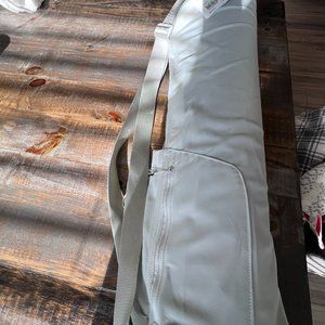 Lululemon The Yoga Mat Bag *16L Vapor